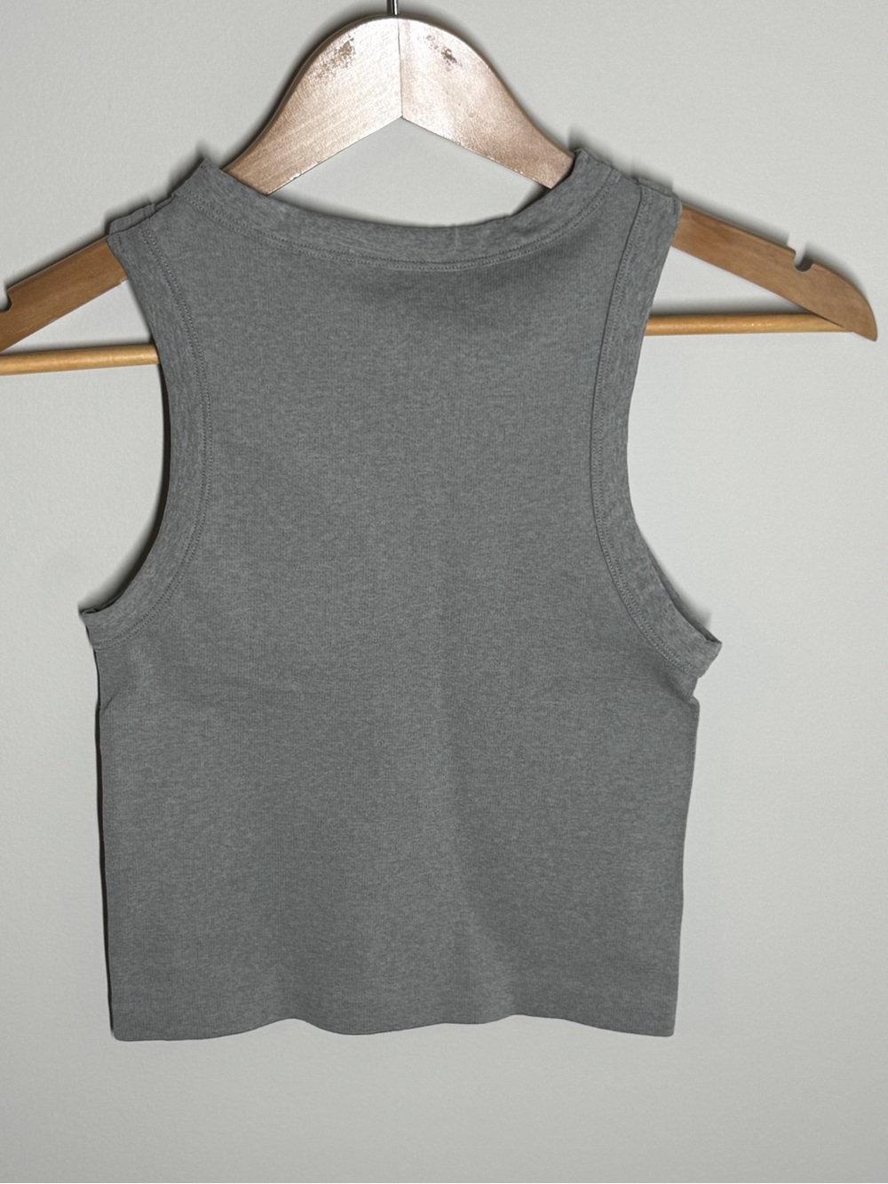 Vital Life Graphic “Santa Monica California” Gray Crop Tank Sz. S - Picture 3 of 4